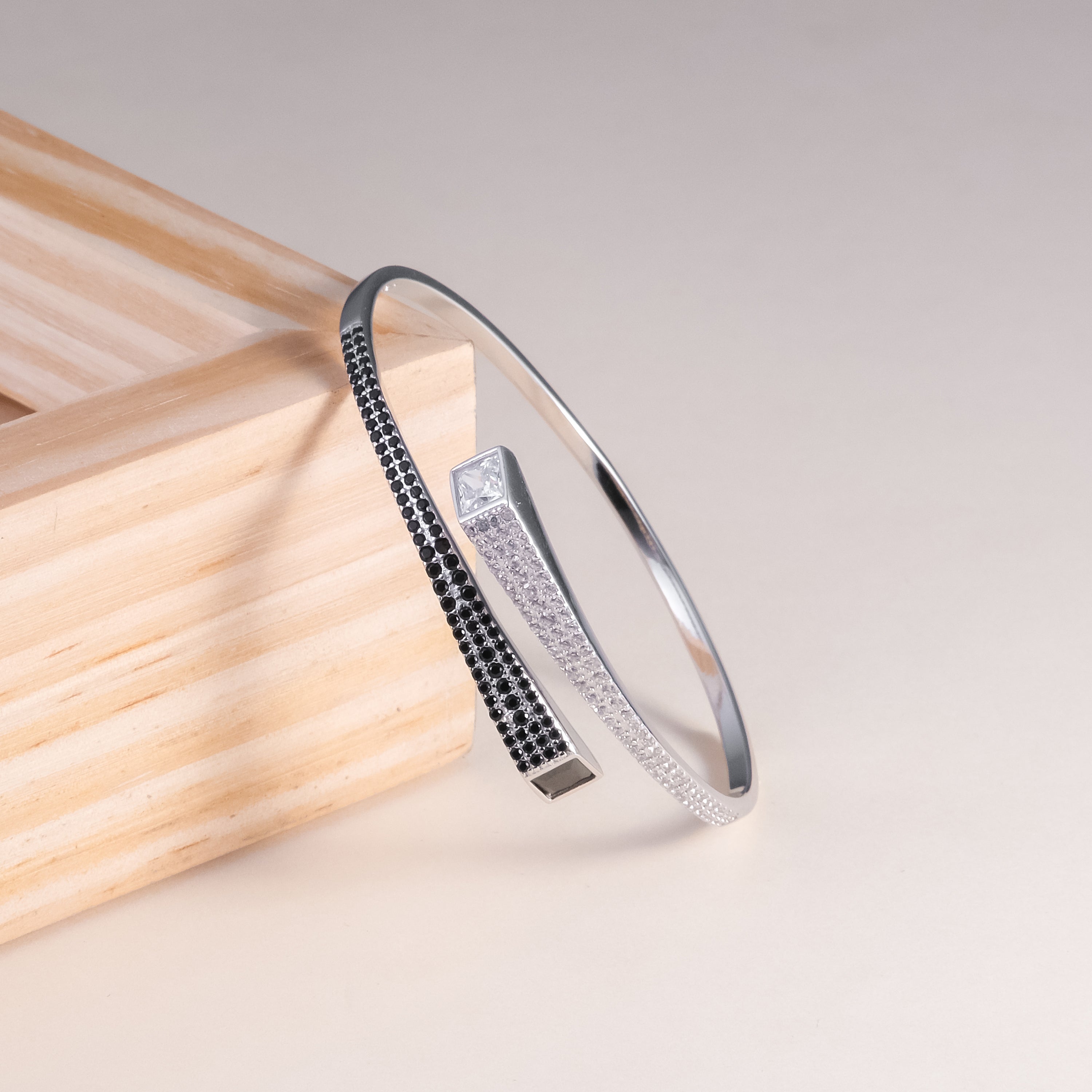 92.5 Silver So Cute Bangle Bracelet