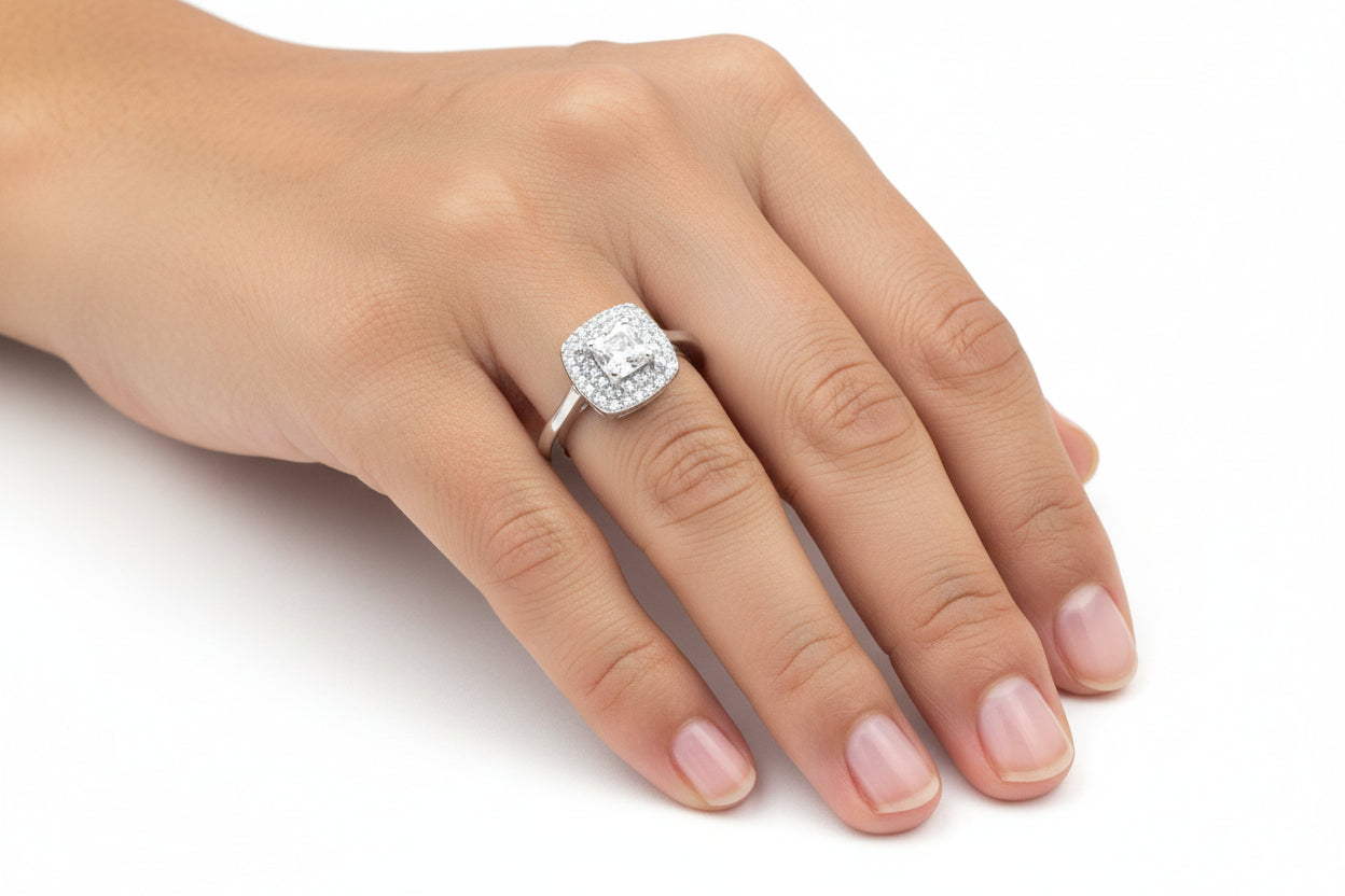 92.5 Sterling Silver Single Square Stone ladice Ring