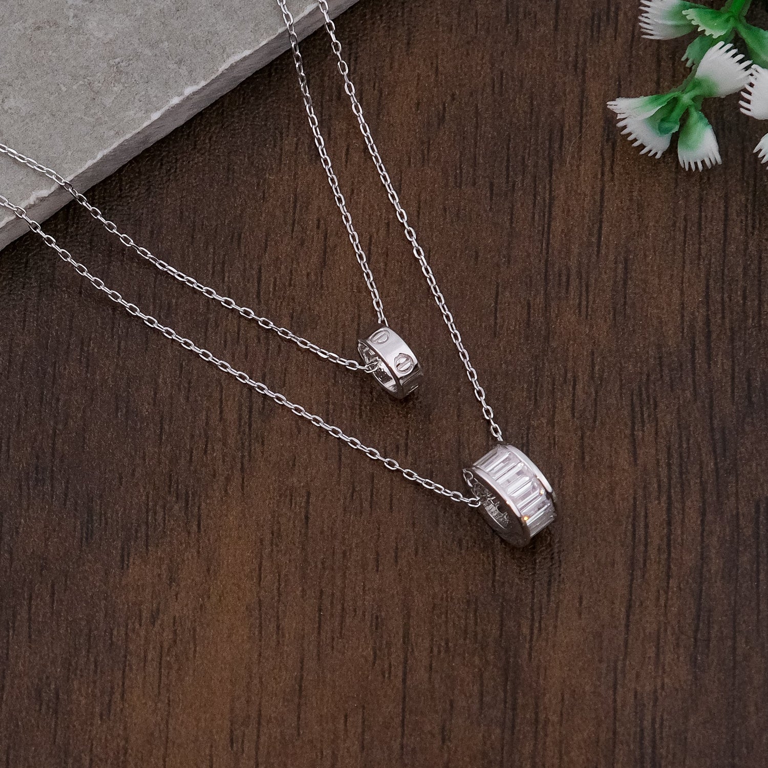 Women's Pendant Chain Set