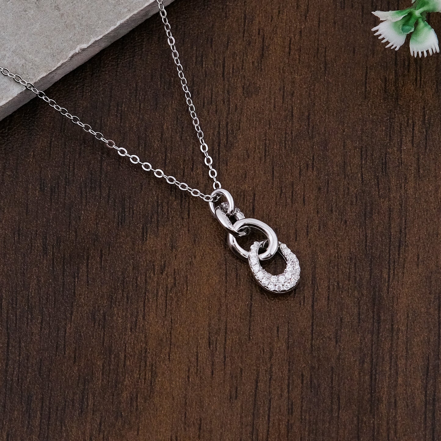 Silver 4 Interlocking Ring Pendant Chain Set