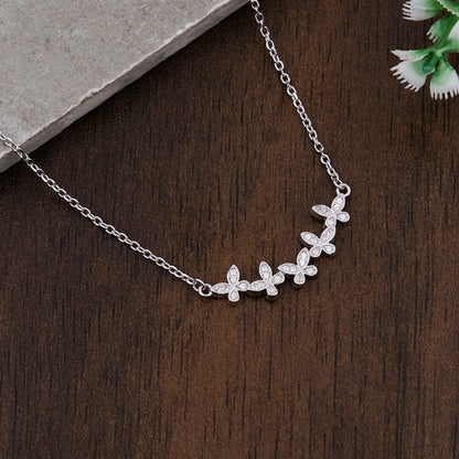 Silver Interlocking Loop Pendant Necklace Chain Set for Women