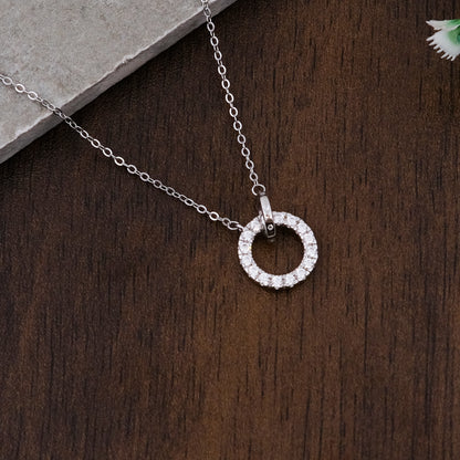 Silver Interlocking loop Pendant Chain set