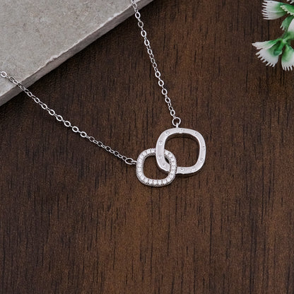 Silver Interlocking loop Pendant Chain set