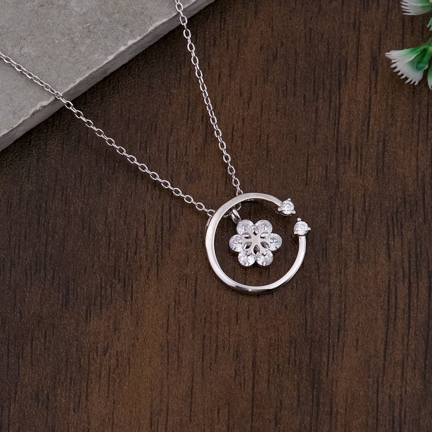 Silver Flower Pendant Necklace Chain Set for Women