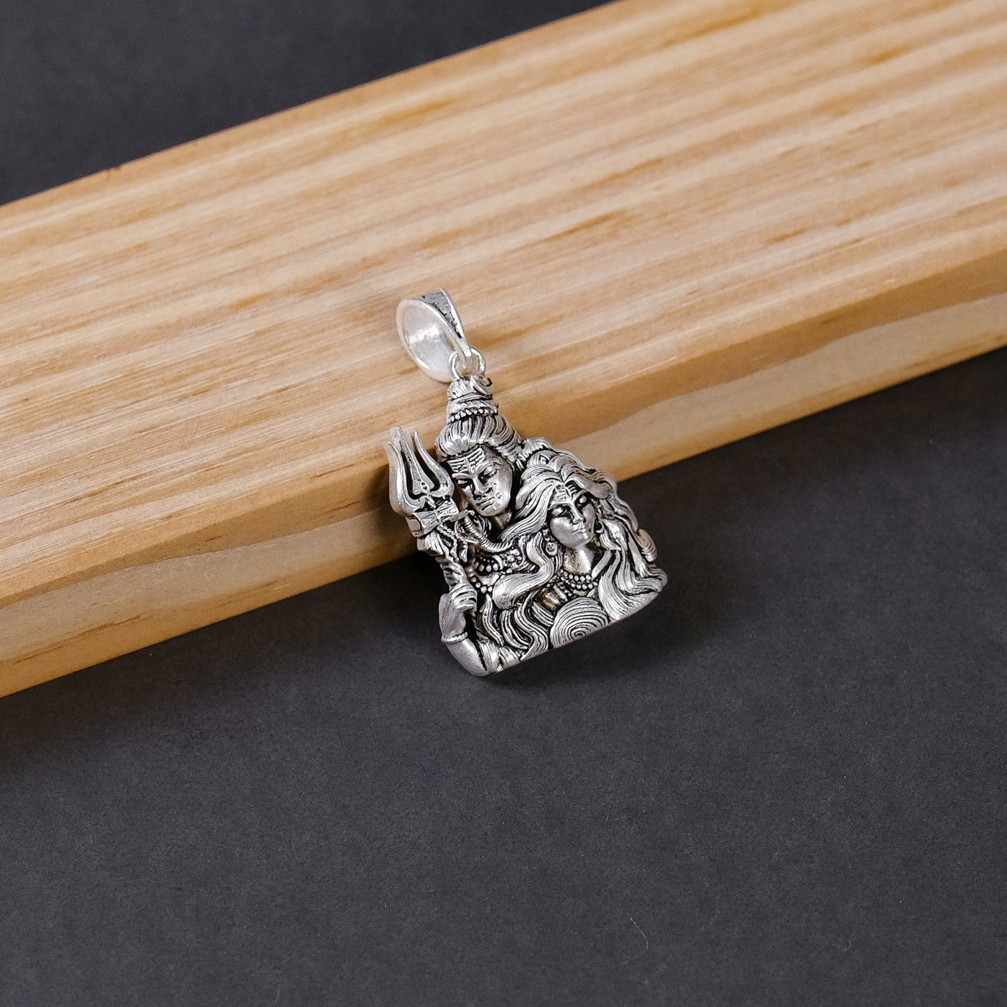 Silver Shiv Parvati Pendant – Divine God Pendant in Silver | 4.8g