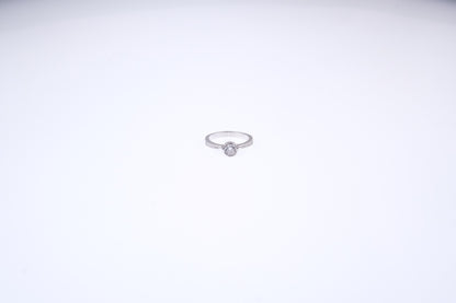 92.5 Sterling Silver Single Stone ladice Ring