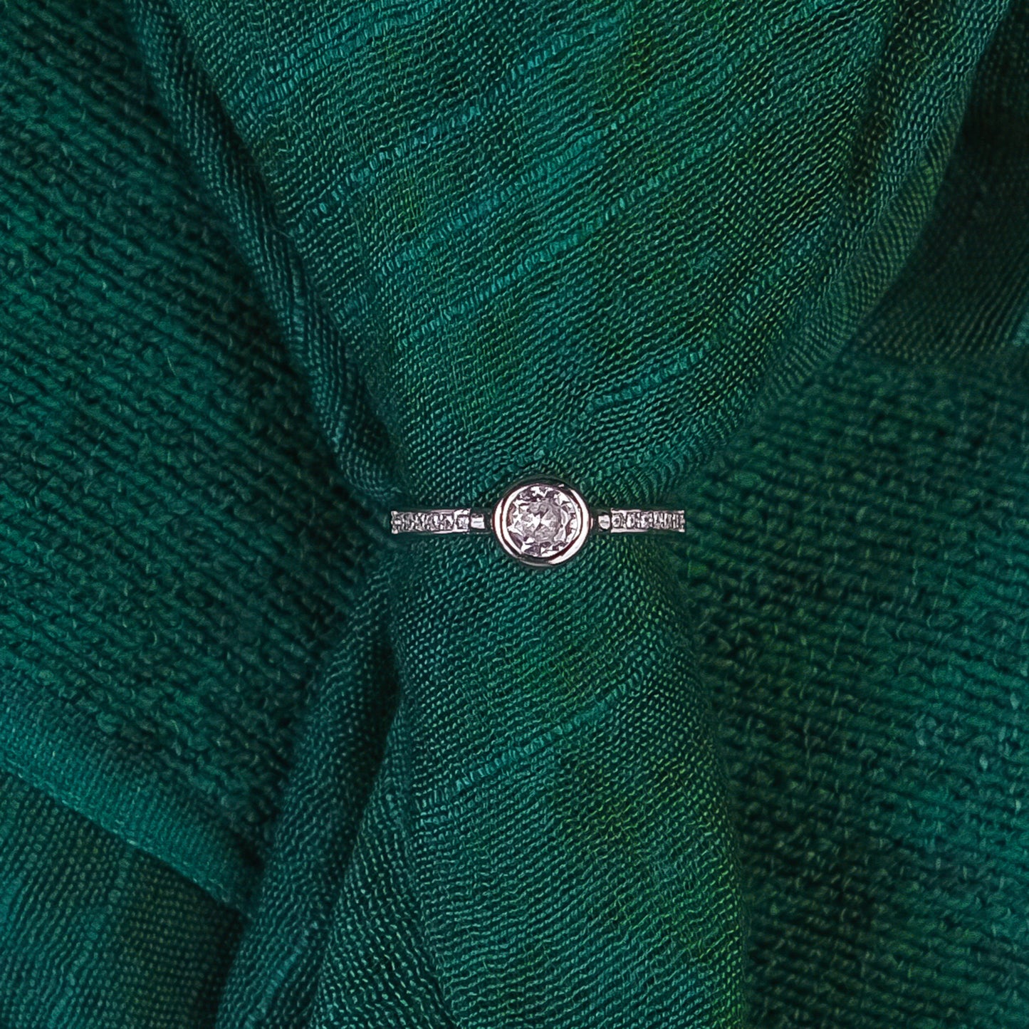 92.5 Sterling Silver Single Stone ladice Ring